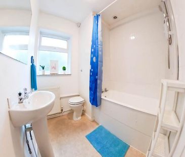 4 bedroom house to rent - Photo 1