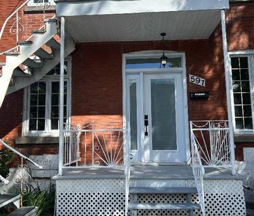 Très beau logement 4 1/2 près de promenade Bellerive! - Photo 1
