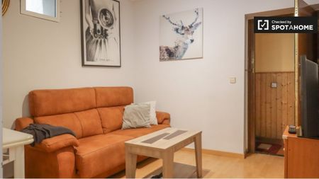 madrid, Community of Madrid 28012 - Photo 2