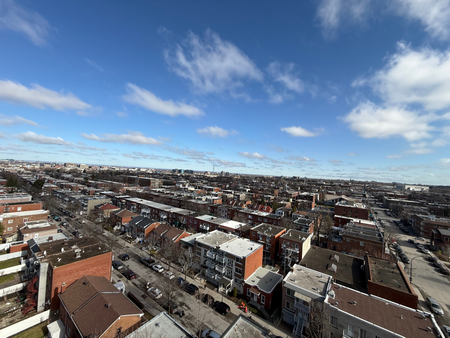 2.5 AVAILABLE NOW – 7705 Acadie - Photo 3