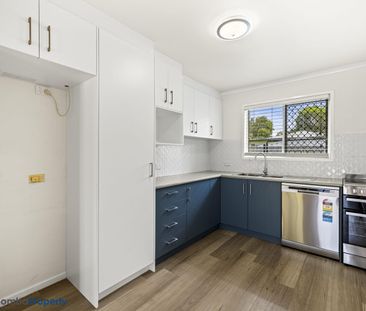Freshly Renovated 2 Bedroom Unit in Prime East Toowoomba Location - Photo 3