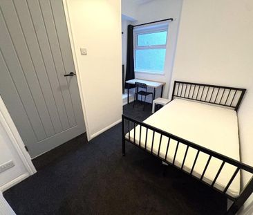 5 bedroom house share to rent - Photo 3