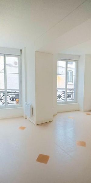 Location Appartement 1 pièce 23m² ROANNE 42300 - Photo 1