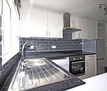 Two Mile Ash - Bedroom Ground Floor Maisonette With Modern Finish, MK8 - Photo 5