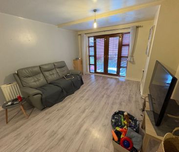 Apt. 5, Sequoia Building, 1 Redwood Grove, Dunmurray BT17 9FE - Photo 1