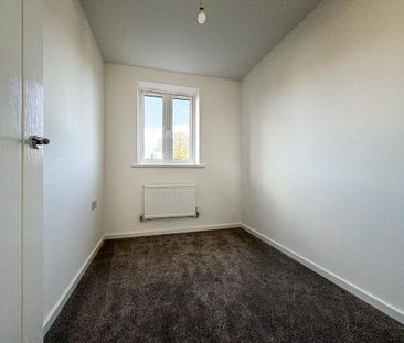 3 bedroom end of terrace house to rent - Photo 4