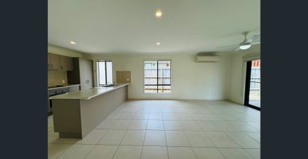 4 Bedroom Modern Home in Hillcrest, Available Now! - Photo 4