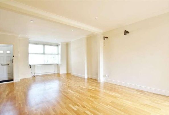 Dean Road, Hounslow, TW3 - Photo 1