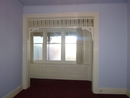 "Character and Charm"! - Photo 2