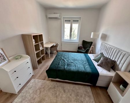 Felújított 2 szobás belvárosi lakás kiadó! - Fotó 3