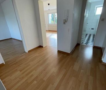 Schöne 2 Zimmerwohnung, zentral gelegen in der Zollstraße - Photo 2