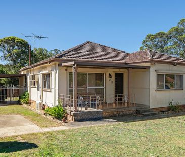 Comfortable Family Living in a Prime Location - Photo 3