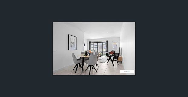 Easy Living Amongst Shops and Parkland! - Photo 1