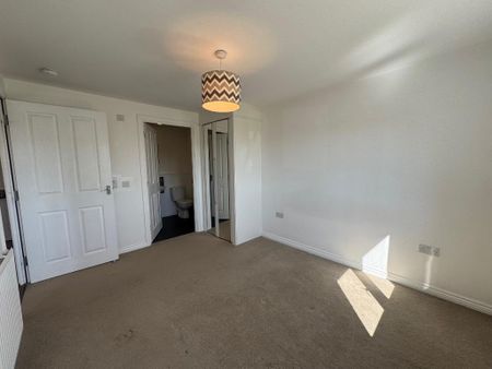 2 bedroom flat to rent - Photo 4