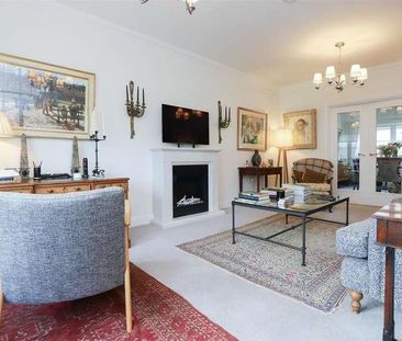 Forest Grove, Cotswold Gate, Burford, OX18 - Photo 2