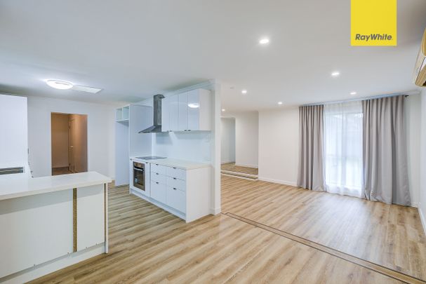 RENOVATED 3 BED HOME + TWO EXTRA BATHROOMS + DOUBLE BAY SHED! - Photo 1