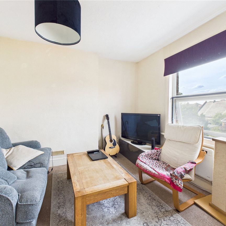 1 bedroom Flat in Queens Road, Aldershot - Photo 1