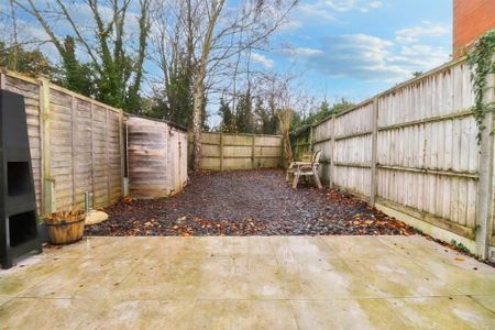 2 bedroom semi-detached house to rent - Photo 4