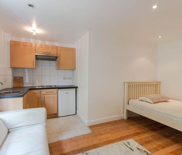 Studio Flat, Emanuel Avenue, W3 - Photo 3