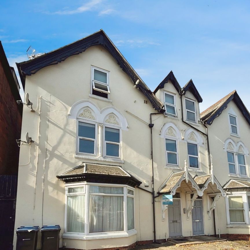 2 bedroom Flat To Let Total Size: 625 SQ FT - Photo 1