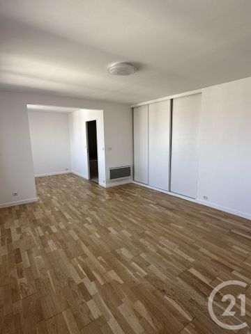 Location Appartement 2 pièces 41m² MONTIGNY LE BRETONNEUX 78180 - Photo 2