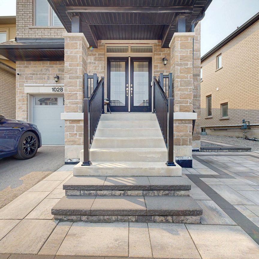 For Lease - 1028 Pelican Trail Unit# Upper, Pickering, Ontario - Photo 1