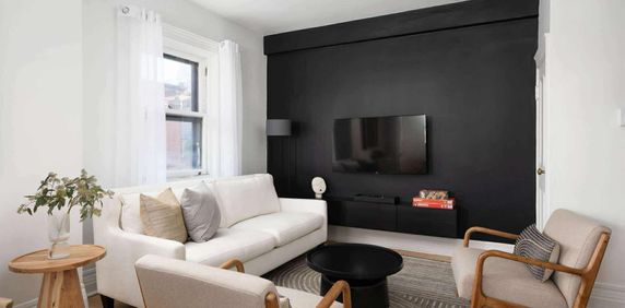 Penthouse 3489 Stanley - Photo 2