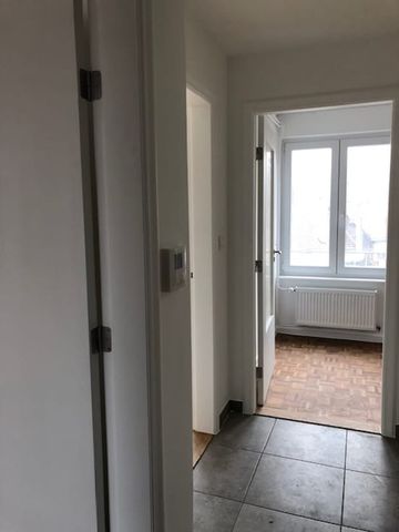 Appartement te huur - Foto 2