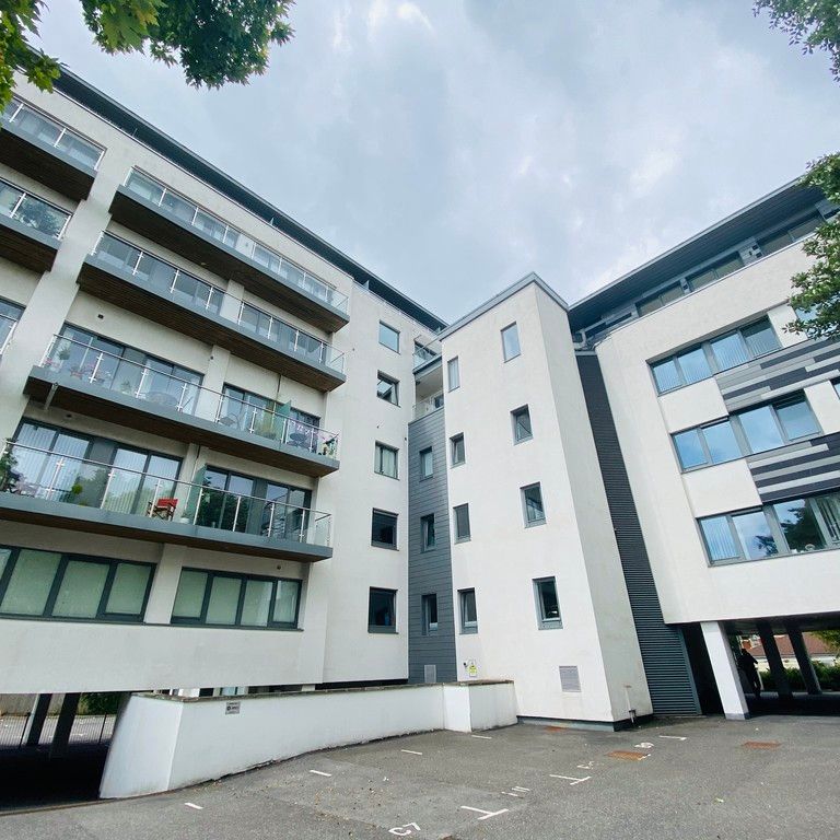Parkstone Road, Poole - Photo 1