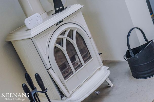 Burnley Road East, Rossendale - Photo 1