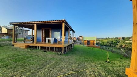 Kitnet com 1 quarto e 52m² para alugar em Praia do Rosa, Imbituba. - Foto 2