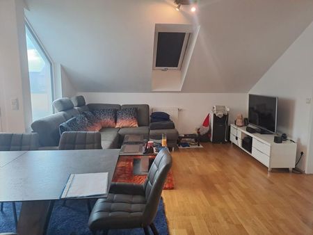 Pillweinstraße, sonnige und ruhig gelegene Dachgeschosswohnung mit 76 m2 plus Terrasse im 4.OG mit Lift - Foto 3