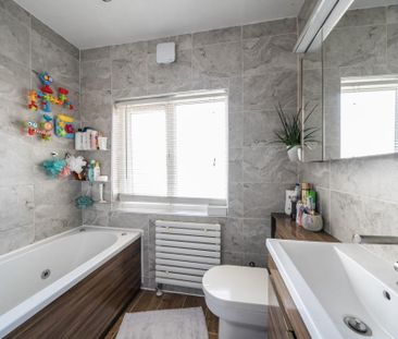 2 bedroom end of terrace house to rent - Photo 6
