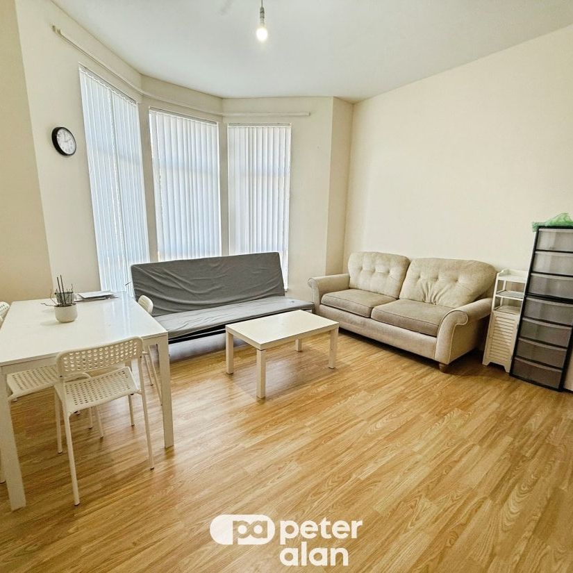 Newport Road, CARDIFF - Photo 1