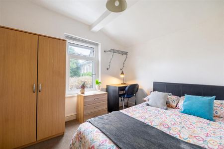 5 bedroom private hall to rent - Photo 4