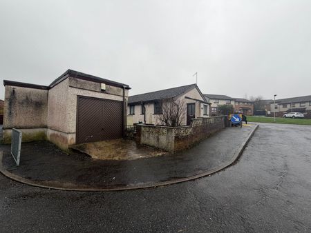 Lon Enfys, Llansamlet, SWANSEA - Photo 4