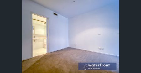 2 BEDROOM IN A GREAT DOCKLANDS LOCATION - Photo 4