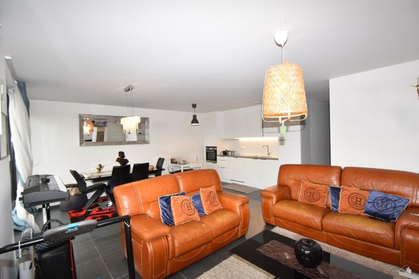 Modern- & lichtrijk 2-slk. app met Z-gericht terras & garage - Photo 1