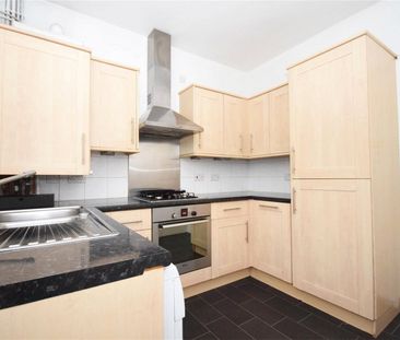 Whitton Road, Twickenham, Middlesex, TW1 - Photo 4