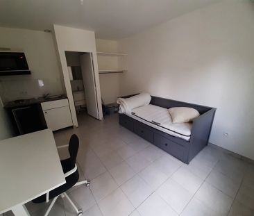 A LOUER : STUDIO MEUBLÉ - 17 M² - RUE D'HÉROUVILLE CAEN - Photo 1