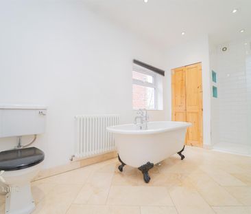 Bell Lane, Bury - Photo 3