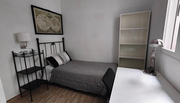 Calle de Gaztambide, Madrid, Community of Madrid 28015 - Photo 1