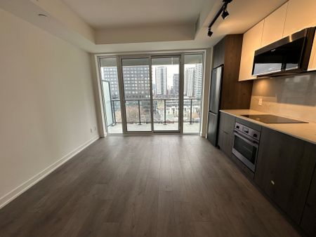 For Lease - 5 Defries Street Unit# 816, Toronto, Ontario - Photo 2