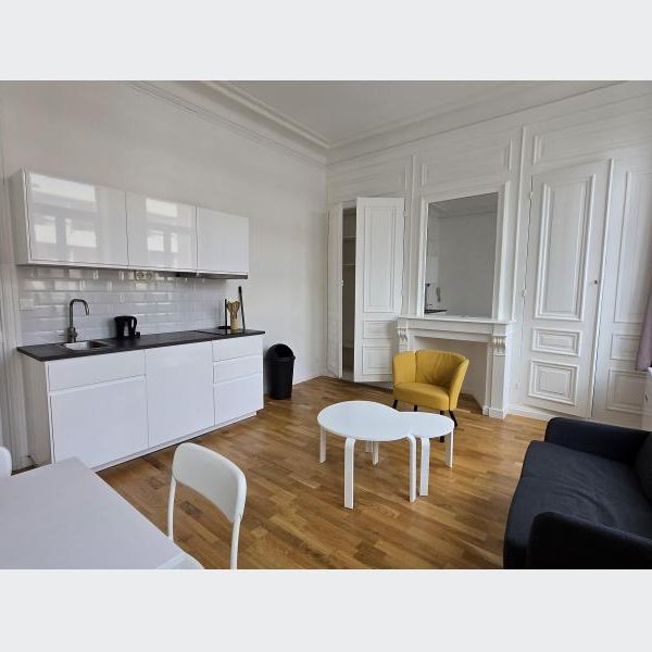 Appartement à Louer à LILLE 830 € - Photo 1