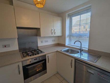 2 bedroom end of terrace house to rent - Photo 5