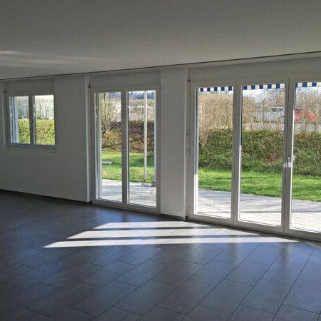 Generous and modern family apartment in Niederhasli - Photo 4