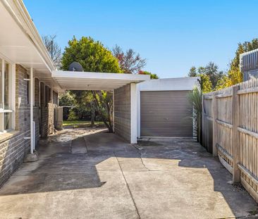 Spacious & Convenient Family Home in Alfredton - Photo 5
