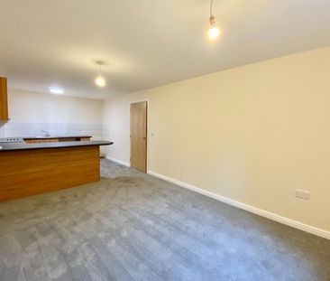 2 bedroom Flat To Let - Photo 1