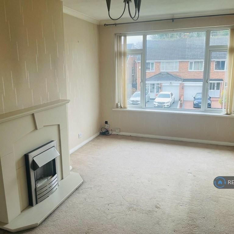 2 bedroom maisonette to rent - Photo 1