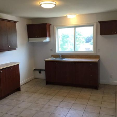 3 CH - 1 SDB - Québec - $1,425 /mo - Photo 4